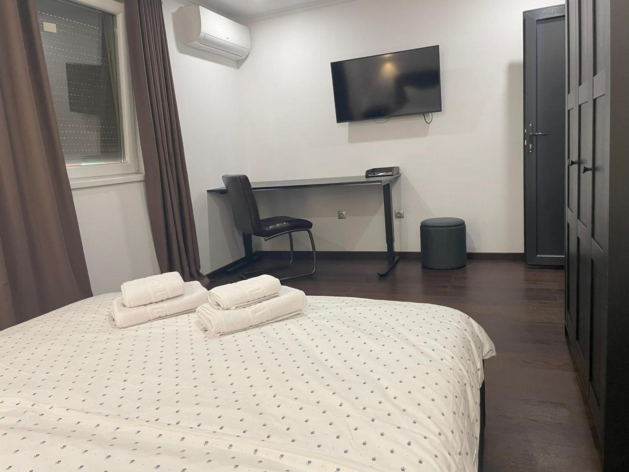 Casa Sofia Hotel Satu Mare Buitenkant foto